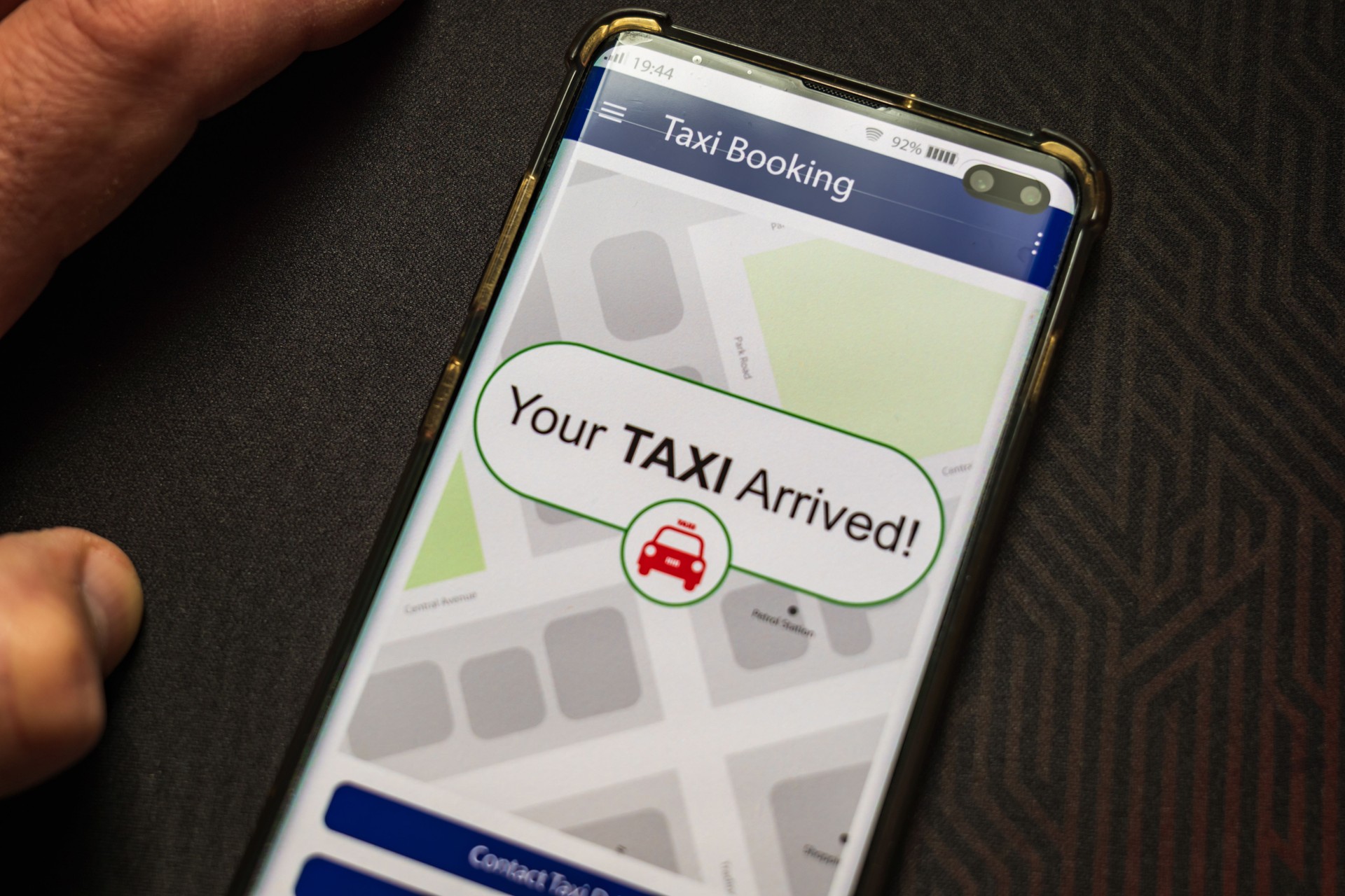 Your taxi arrived message smartphone screen app